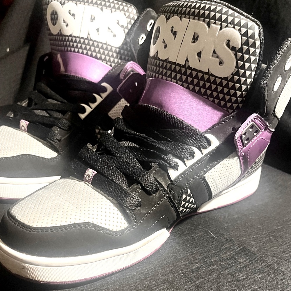 RARE OSIRIS BRONX‎ NYC 83 BLACK PURPLE SKATE SHOES - SIZE 10.
